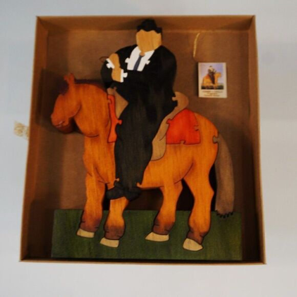Fernando Botero Wood Puzzle Art Sculpture Man On A Horse Museum of Antioquia - Picture 8 of 9